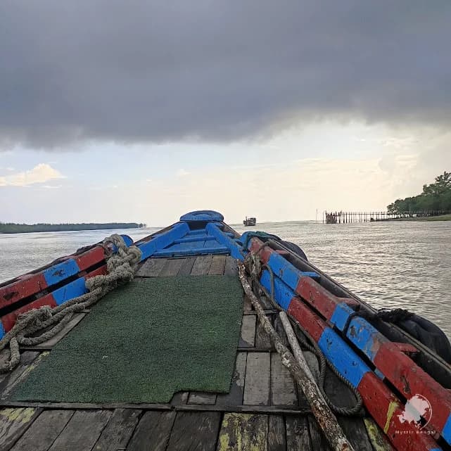 Private boat tour in the Sundarbans